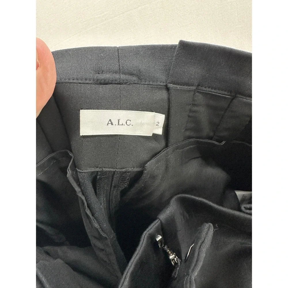 ALC Black High Waisted Belted Tapered Trousers Gold D-Ring Pleated Pants Size 2